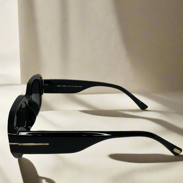 Tom Ford Elegant Black Round Sunglasses