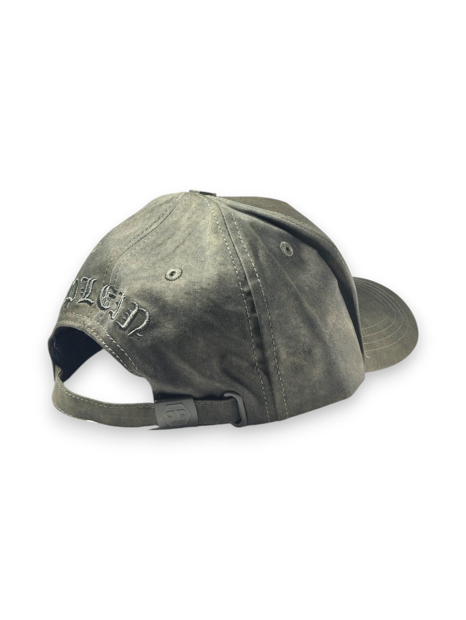 Bold & Edgy: Philipp Plein-Inspired Distressed Baseball Cap