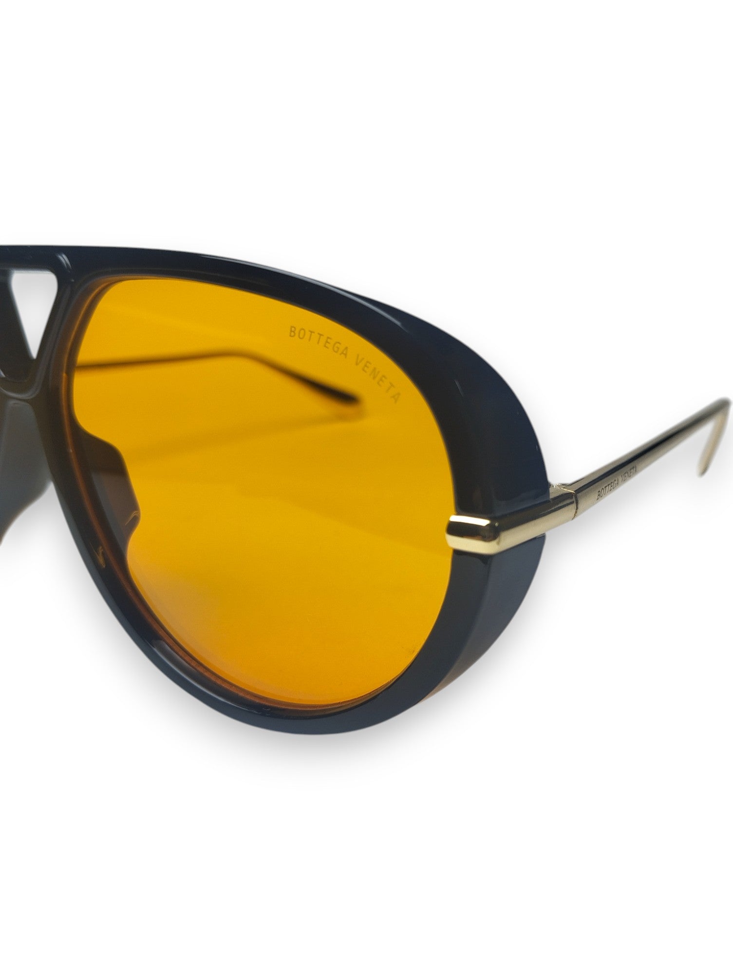 Bottega Veneta Aviator Sunglasses with Amber Lenses - Bold Elegance ✨