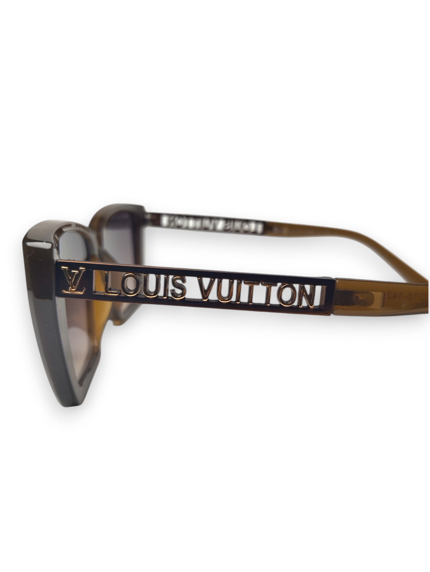 Louis Vuitton Statement Cat-Eye Sunglasses in Brown - Iconic Style 💖