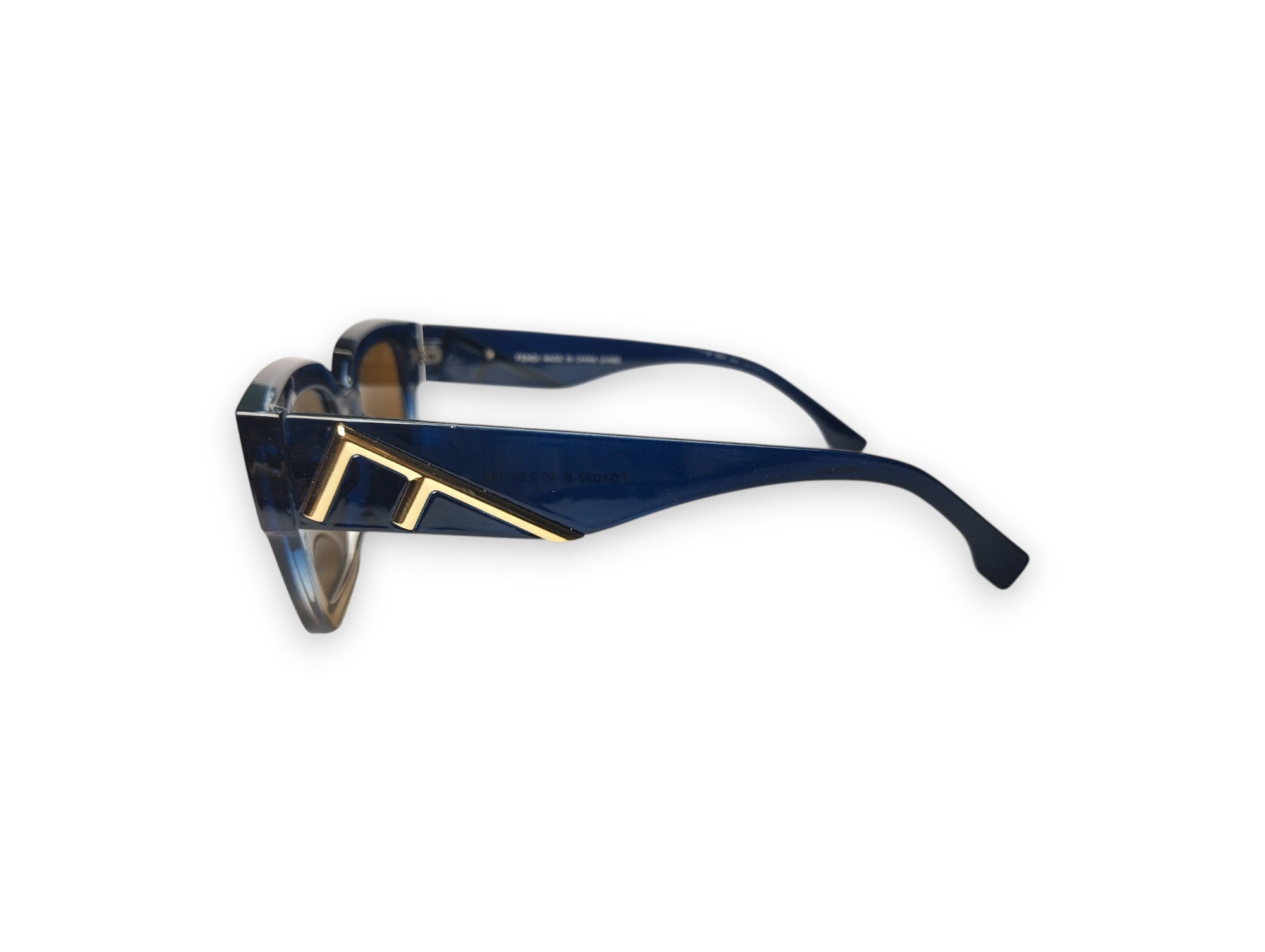 Elegant Fendi Women's Two-Tone Blue & Brown Gradient Sunglasses
