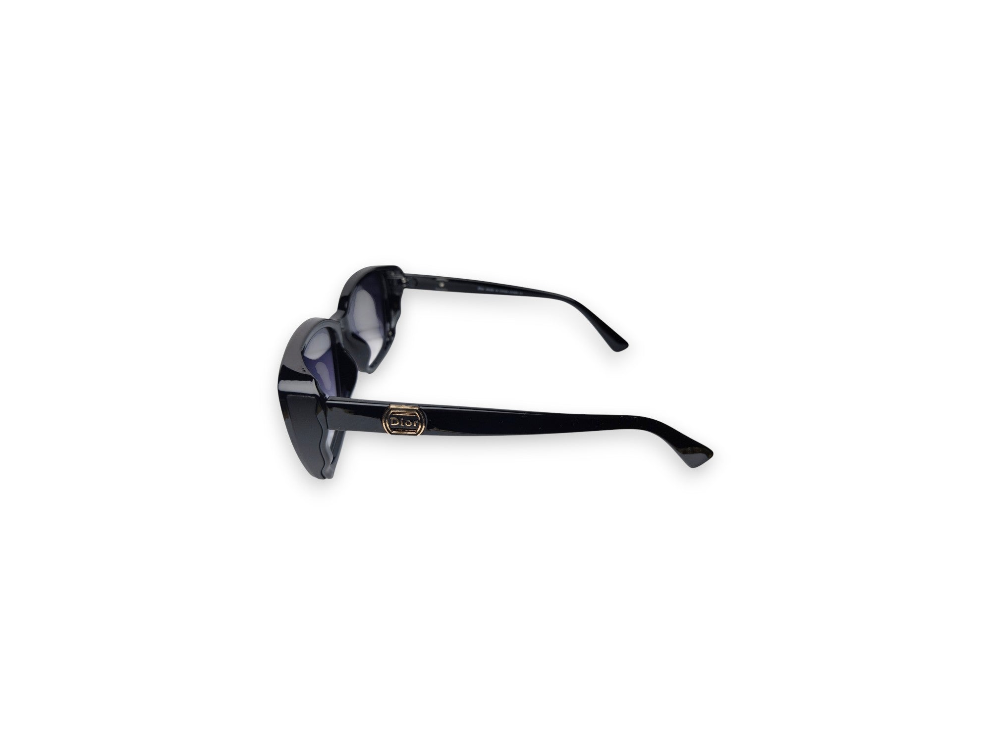 Dior Black Cat-Eye Sunglasses – Bold Luxury Statement