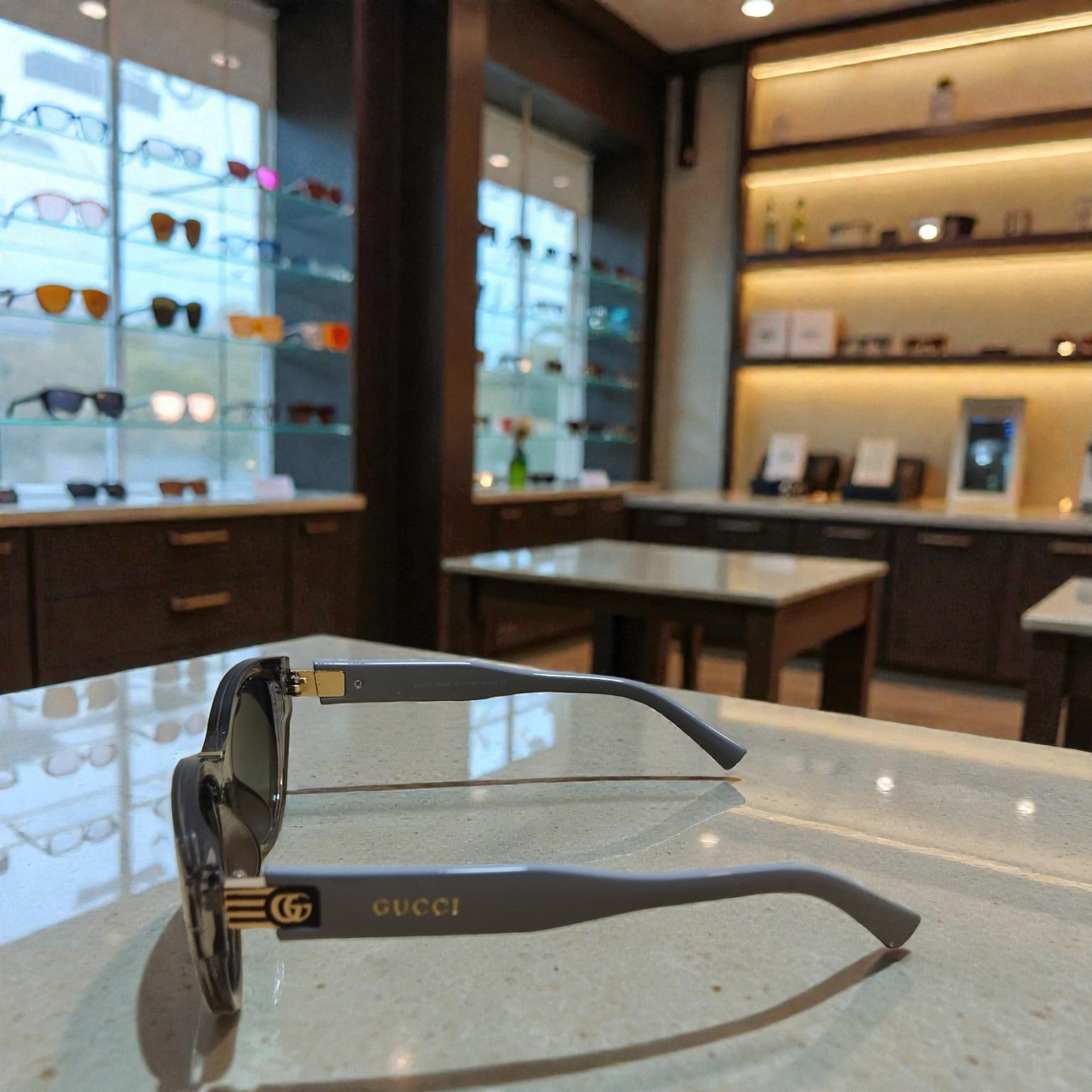 Gu.cci Polarized Cat-Eye Sunglasses – Grey with Gold GG Accents