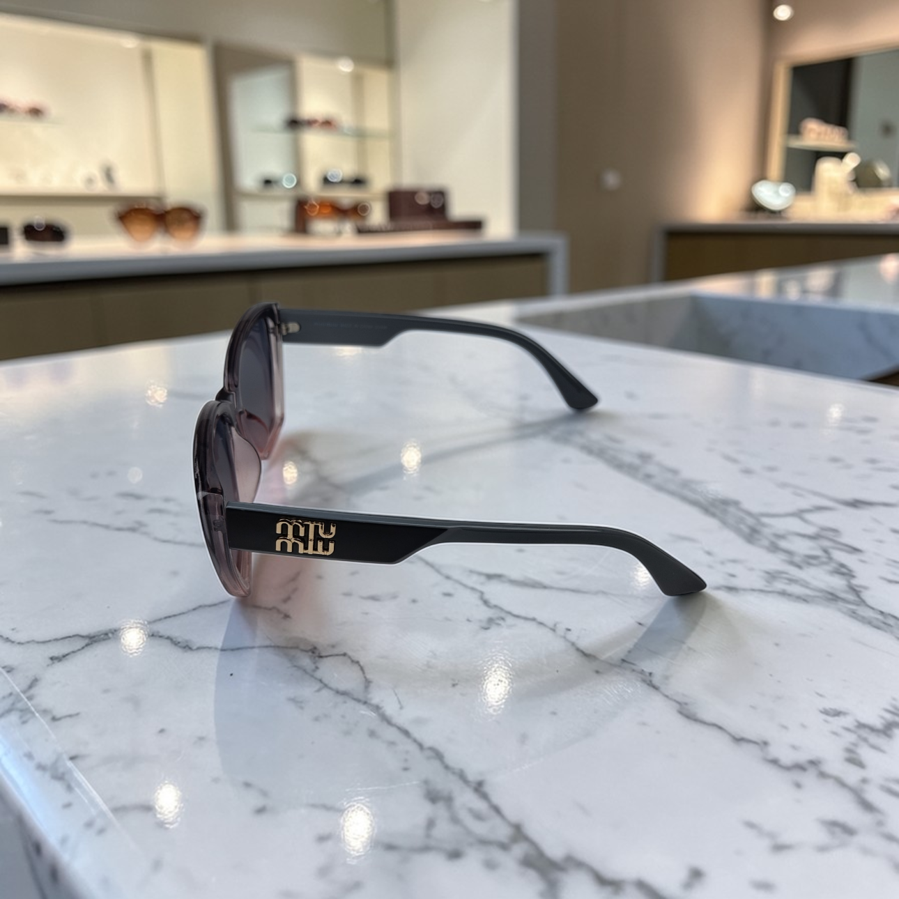 MM Rosé Cat-Eye