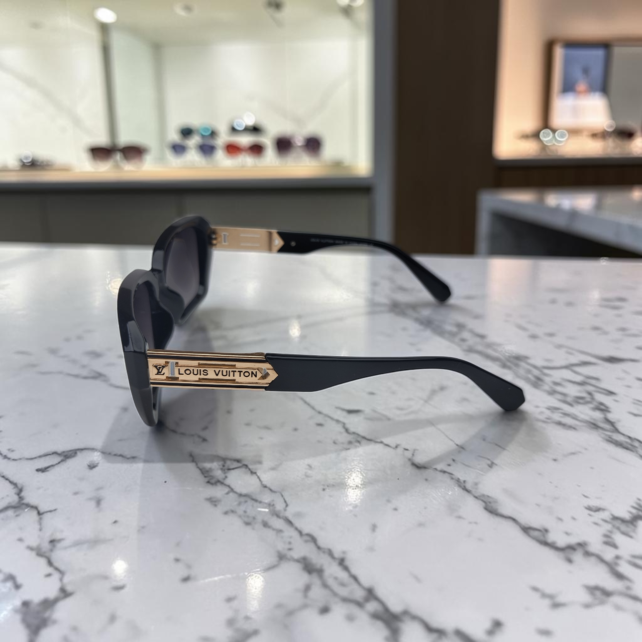 LV  Black Long iconic
