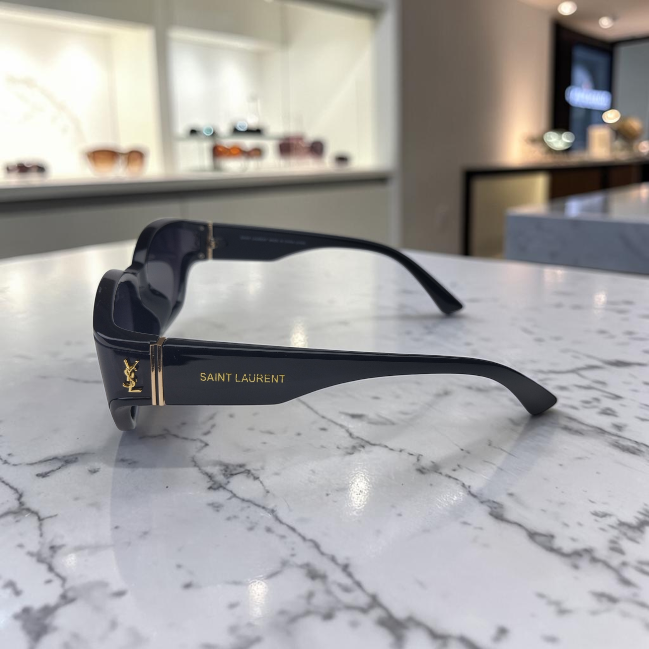 SL Black iconic