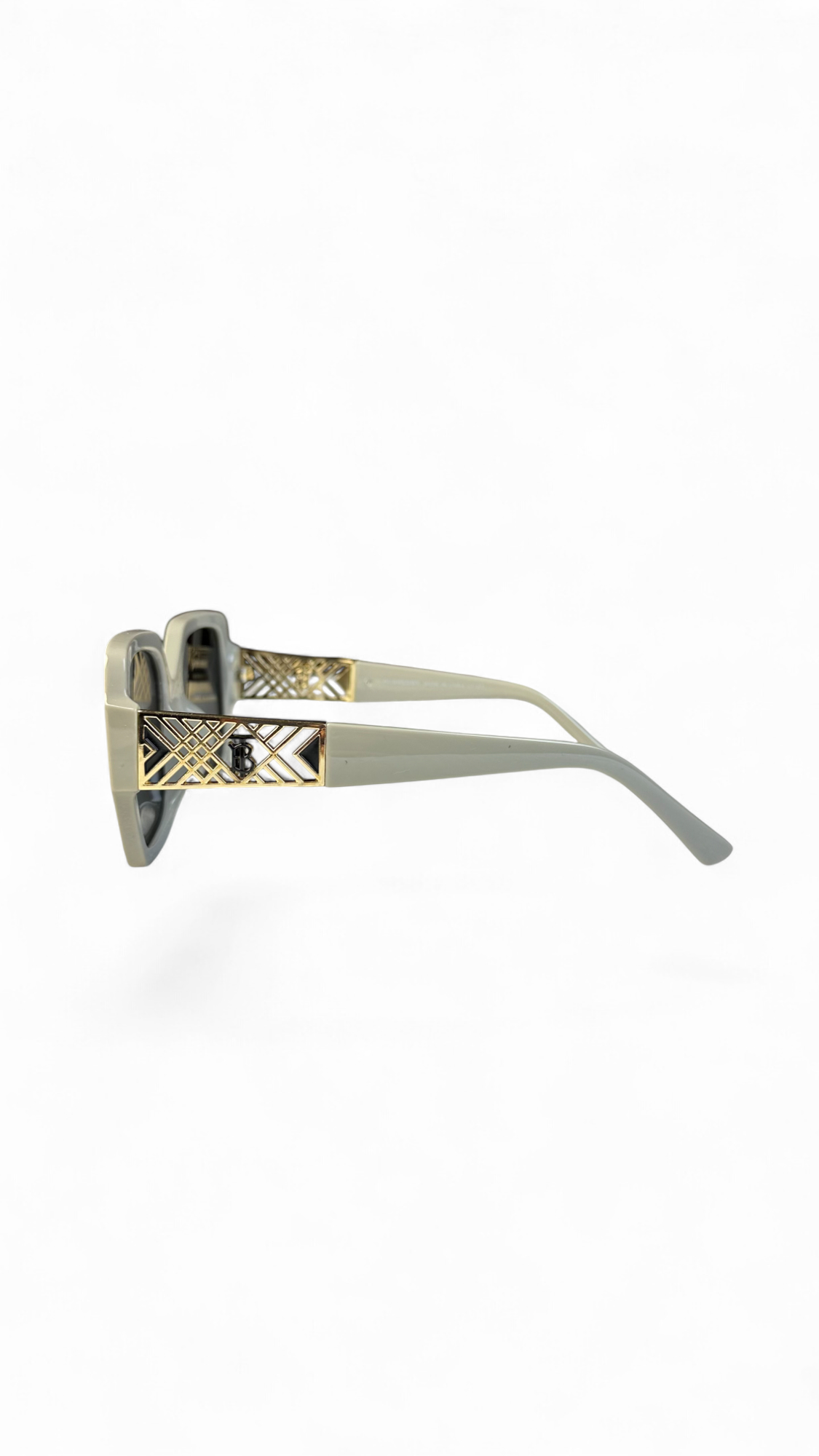 Burberry Oversized Cream Square Sunglasses – Polarized Fashion Eyewear