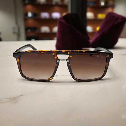 Gucci Aviator-Style Sunglasses with Tortoiseshell Frame and Gradient Lenses