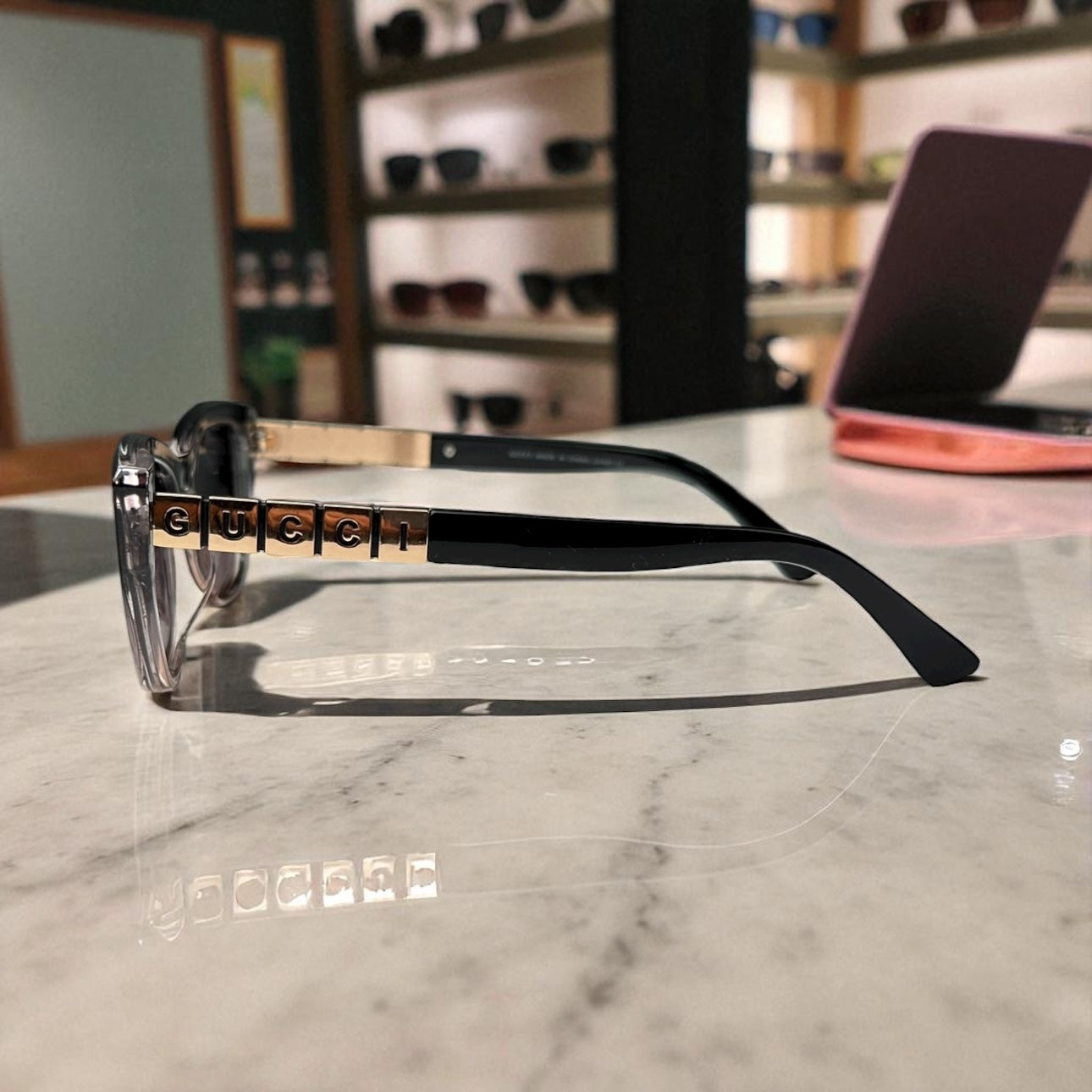 Gu.cci Translucent Cat-Eye Sunglasses with Signature Block Logo