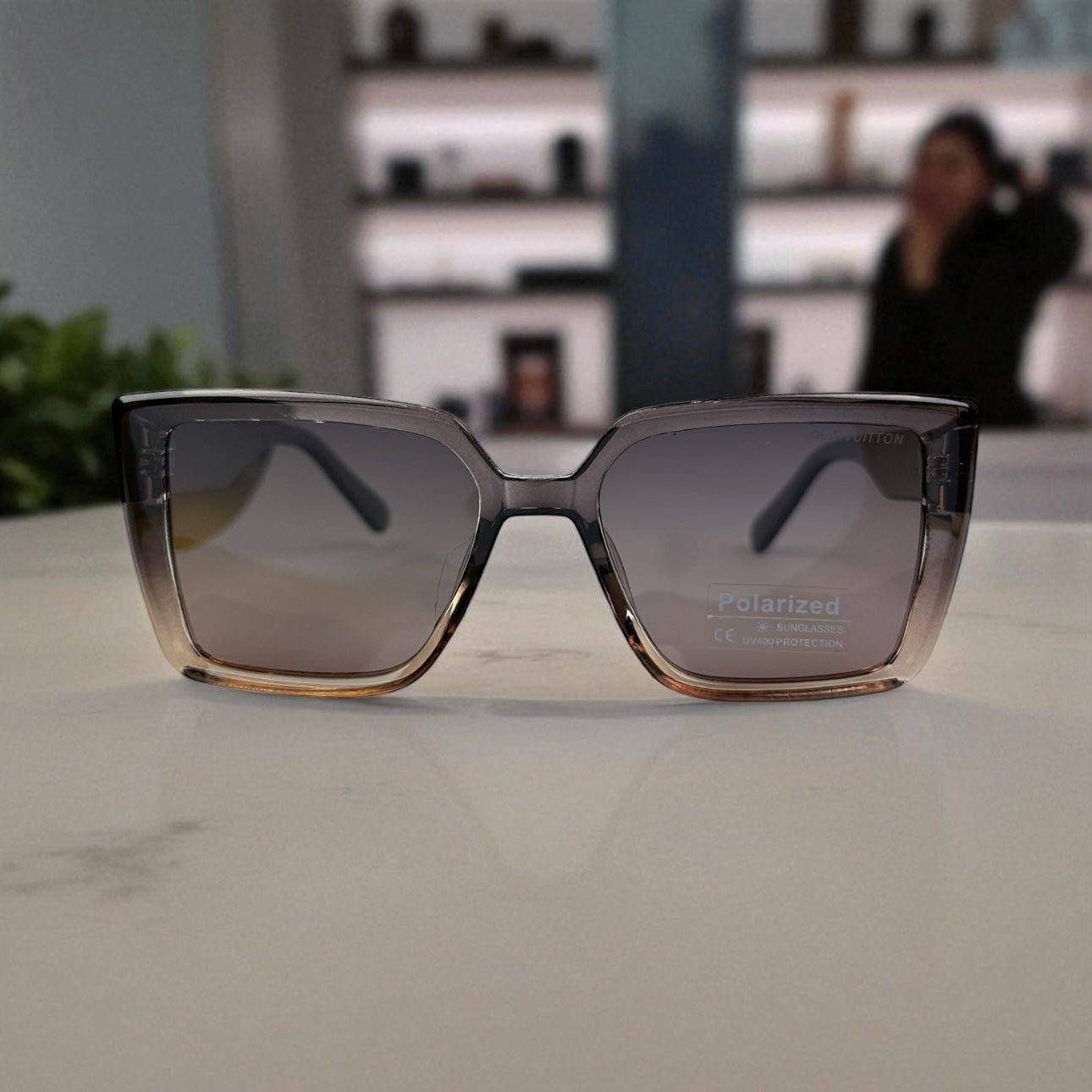 Lo.uis Vuitton Square Polarized Sunglasses – Black Gradient Frame with Gold Monogram UV400