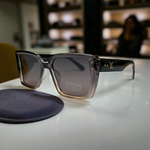 Lo.uis Vuitton Square Polarized Sunglasses – Black Gradient Frame with Gold Monogram UV400