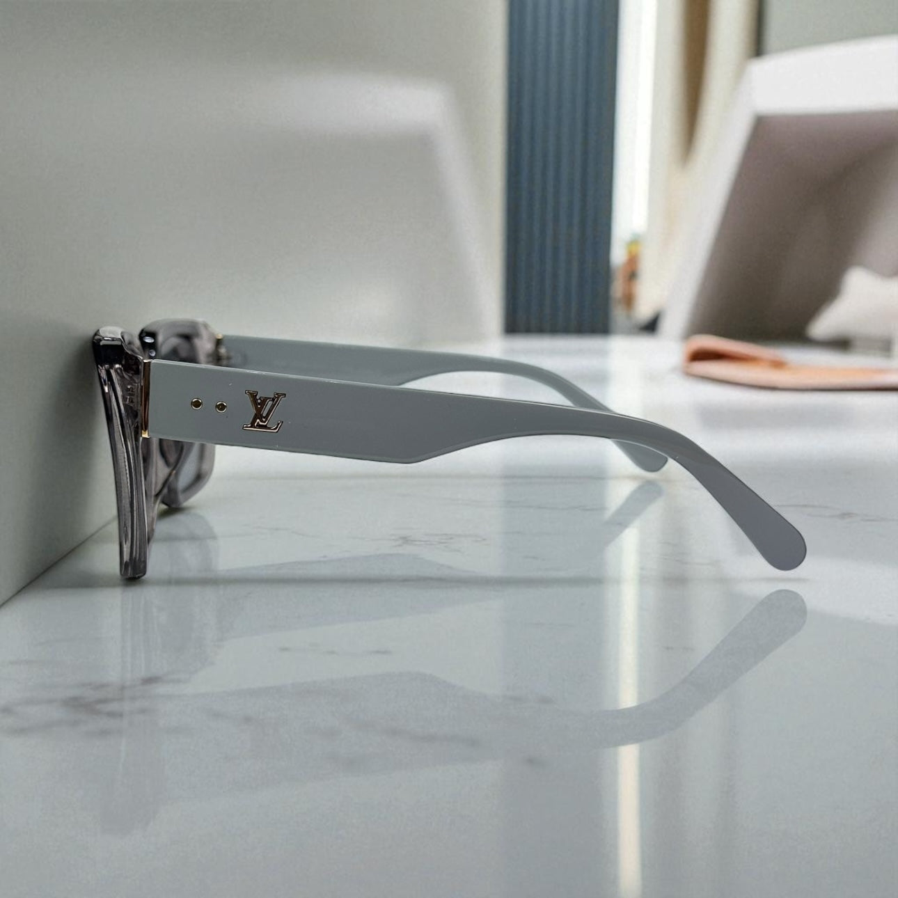 Lo.uis Vuitton Square Polarized Sunglasses – Grey Crystal Frame with Gold LV Detail UV400