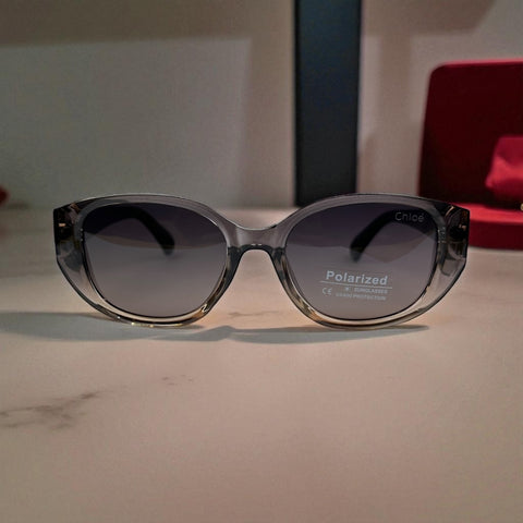 Chloé Oval Polarized Sunglasses – Black Gradient Frame with Gold Accent UV400 Protection