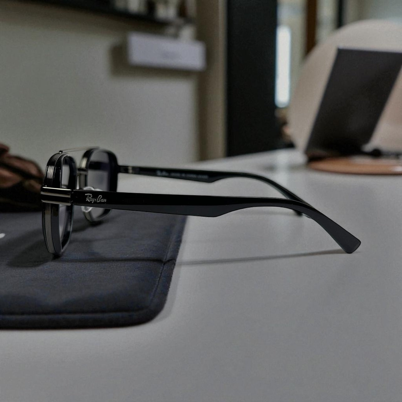 Ray-Ban Hexagonal Polarized Sunglasses – Black Metal Frame with Gradient Lenses UV400